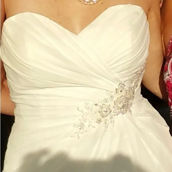 Alfred Angelo Strapless White Sweetheart Wedding Gown with Embellished Waist - Picture 4 of 4